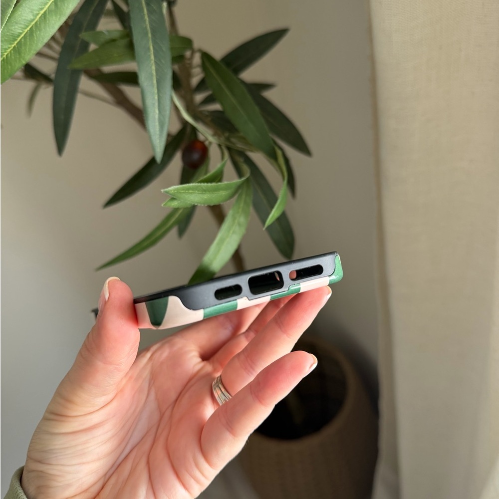 Burga Ivy League Green Checkerboard MagSafe Phone Case Dual Layer - Picture 4 of 5